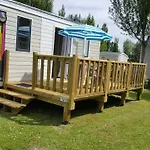 Campsite Caravaning Les Cerisiers Berck Sur 4*