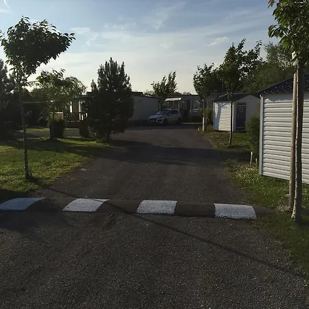 Caravaning Les Cerisiers Berck Sur אתר קמפינג