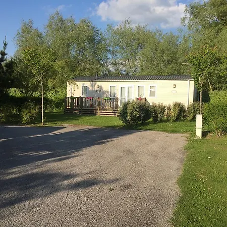 Caravaning Les Cerisiers Berck Sur キャンプ場