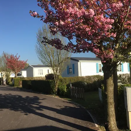 Caravaning Les Cerisiers Berck Sur キャンプ場