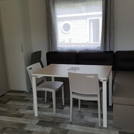 Caravaning Les Cerisiers Berck Sur キャンプ場