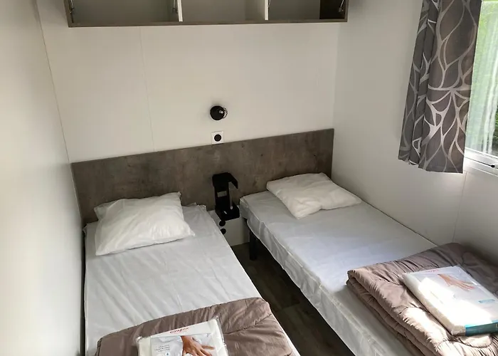 Caravaning Les Cerisiers Berck Sur Camping