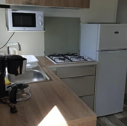 Camping Caravaning Les Cerisiers Berck Sur Verton