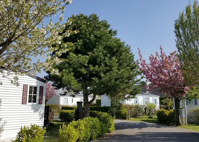 Caravaning Les Cerisiers Berck Sur Camping Verton