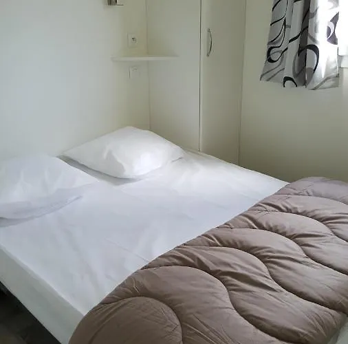 Caravaning Les Cerisiers Berck Sur Camping